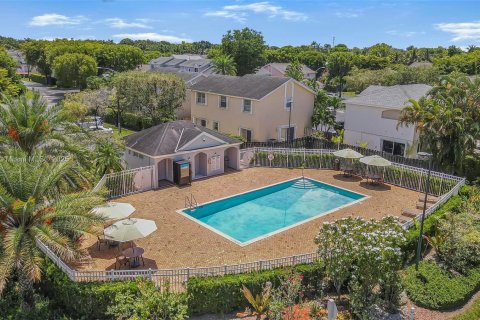 Casa en venta en Doral, Florida, 3 dormitorios, 98.85 m2 № 1809051 - foto 10