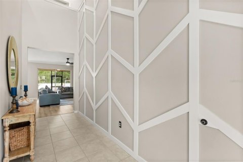 House in DeBary, Florida 4 bedrooms, 271.65 sq.m. № 2230782 - photo 2
