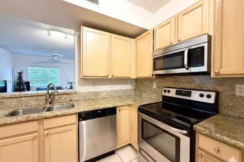 Condo in South Miami, Florida, 2 bedrooms  № 2001524