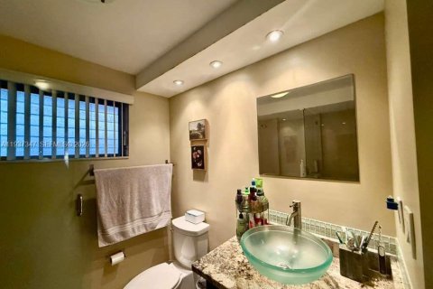 Снять в аренду кондоминиум в Майами, Флорида 1 спальня, 88.63м2, № 1995225 - фото 14