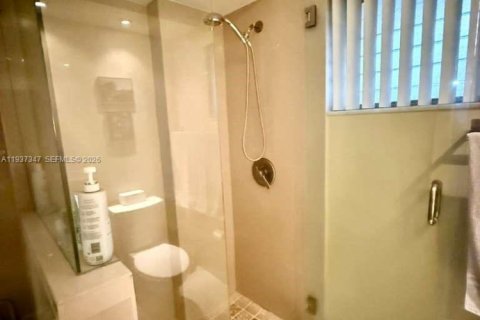 Снять в аренду кондоминиум в Майами, Флорида 1 спальня, 88.63м2, № 1995225 - фото 15