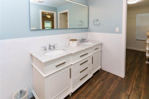 Casa en venta en Tampa, Florida, 3 dormitorios, 228.17 m2 № 2419767 - foto 24