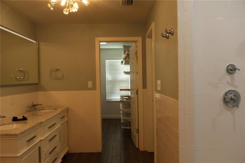 Casa en venta en Tampa, Florida, 3 dormitorios, 228.17 m2 № 2419767 - foto 15