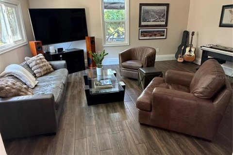 Casa en venta en Tampa, Florida, 3 dormitorios, 228.17 m2 № 2419767 - foto 18