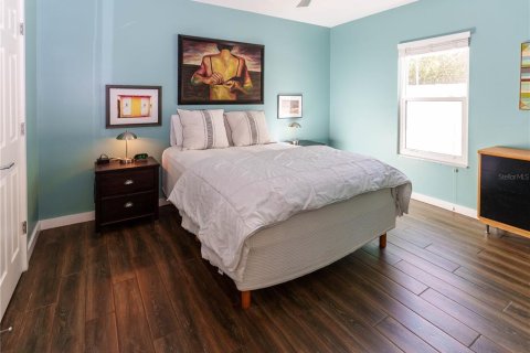 Casa en venta en Tampa, Florida, 3 dormitorios, 228.17 m2 № 2419767 - foto 30
