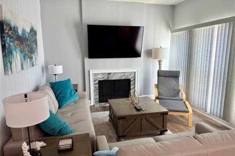 Condo in Madeira Beach, Florida, 2 bedrooms  № 1565832 - photo 4