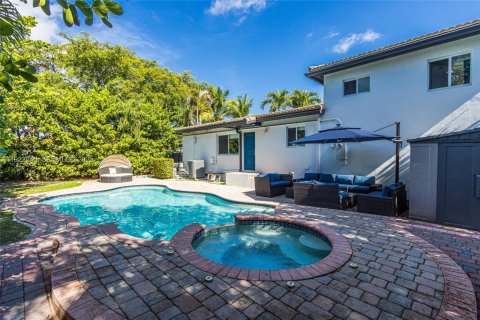 Купить виллу или дом в Норт-Майами, Флорида 3 спальни, 170.57м2, № 1987001 - фото 29