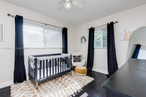 Купить виллу или дом в Норт-Майами, Флорида 3 спальни, 170.57м2, № 1987001 - фото 16