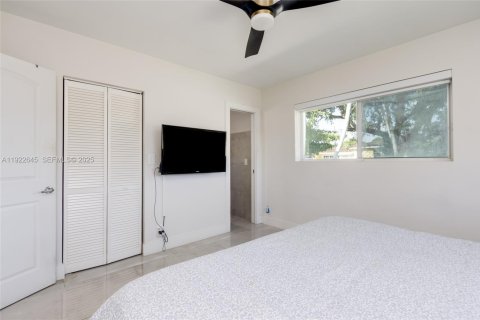 Купить виллу или дом в Норт-Майами, Флорида 3 спальни, 170.57м2, № 1987001 - фото 14