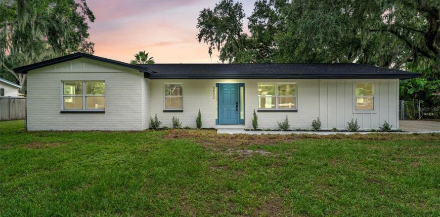 House in Mulberry, Florida 3 bedrooms, 150.87 sq.m. № 1919559
