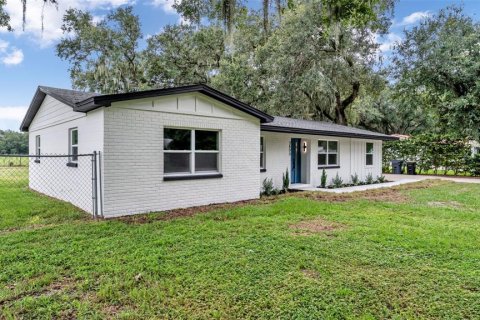 House in Mulberry, Florida 3 bedrooms, 150.87 sq.m. № 1919559 - photo 3