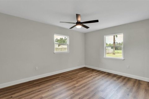 House in Mulberry, Florida 3 bedrooms, 150.87 sq.m. № 1919559 - photo 27
