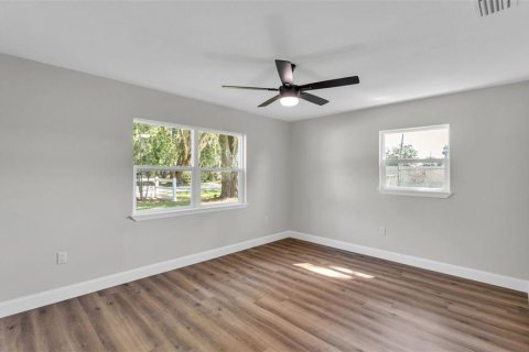 House in Mulberry, Florida 3 bedrooms, 150.87 sq.m. № 1919559 - photo 25