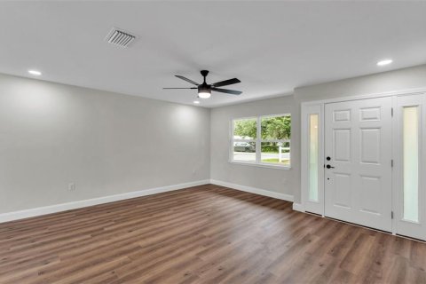House in Mulberry, Florida 3 bedrooms, 150.87 sq.m. № 1919559 - photo 10