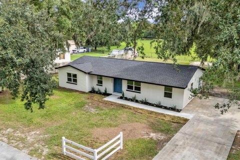House in Mulberry, Florida 3 bedrooms, 150.87 sq.m. № 1919559 - photo 5