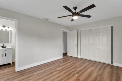 House in Mulberry, Florida 3 bedrooms, 150.87 sq.m. № 1919559 - photo 29