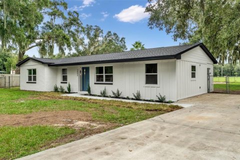 House in Mulberry, Florida 3 bedrooms, 150.87 sq.m. № 1919559 - photo 4