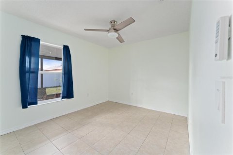 House in Kissimmee, Florida 3 bedrooms, 100.8 sq.m. № 1719441 - photo 16
