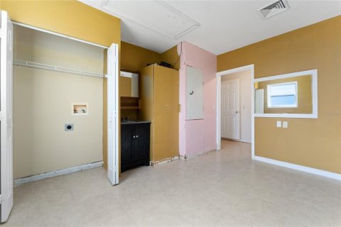 House in Kissimmee, Florida 3 bedrooms, 100.8 sq.m. № 1719441 - photo 25