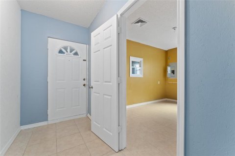 House in Kissimmee, Florida 3 bedrooms, 100.8 sq.m. № 1719441 - photo 24