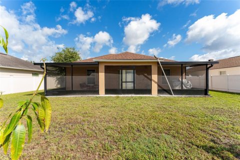 House in Kissimmee, Florida 3 bedrooms, 100.8 sq.m. № 1719441 - photo 29