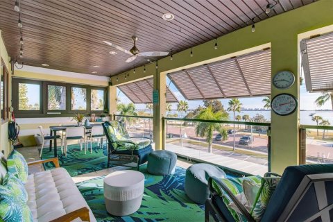 Casa en venta en Gulfport, Florida, 7 dormitorios, 480.12 m2 № 2115412 - foto 22