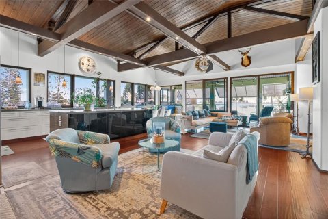 Casa en venta en Gulfport, Florida, 7 dormitorios, 480.12 m2 № 2115412 - foto 26