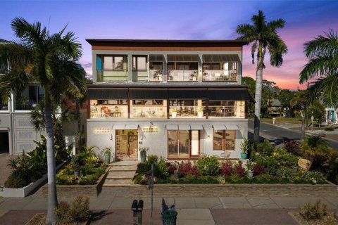 Villa ou maison à Gulfport, Floride 7 chambres, 480.12 m2 № 2115412
