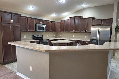 House in The Villages, Florida 3 bedrooms, 156.08 sq.m. № 1849564 - photo 4