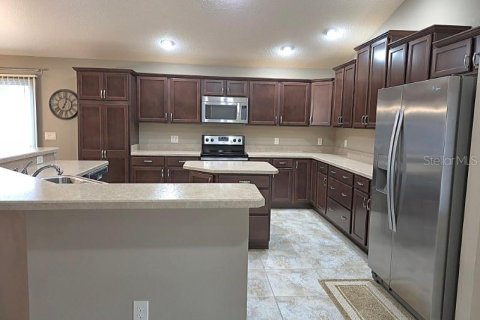 House in The Villages, Florida 3 bedrooms, 156.08 sq.m. № 1849564 - photo 3