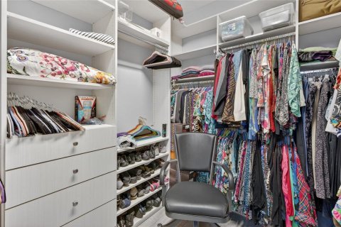 Купить виллу или дом в Гроувленд, Флорида 11 комнат, 167.97м2, № 2139245 - фото 25