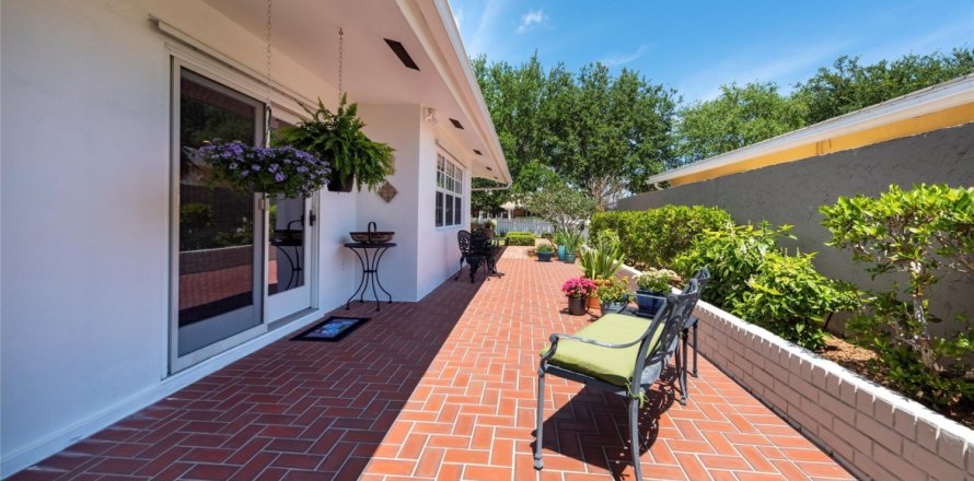 House in Fort Lauderdale, Florida 3 bedrooms, 204.57 sq.m. № 1097697