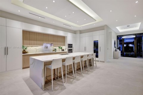 Villa ou maison à vendre à Fort Lauderdale, Floride: 4 chambres, 351.73 m2 № 2041399 - photo 13