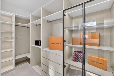 Villa ou maison à vendre à Fort Lauderdale, Floride: 4 chambres, 351.73 m2 № 2041399 - photo 28