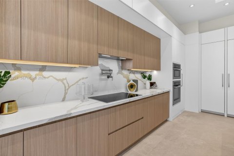 Villa ou maison à vendre à Fort Lauderdale, Floride: 4 chambres, 351.73 m2 № 2041399 - photo 12