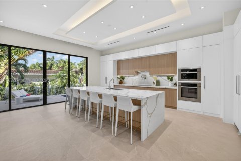 Villa ou maison à vendre à Fort Lauderdale, Floride: 4 chambres, 351.73 m2 № 2041399 - photo 7