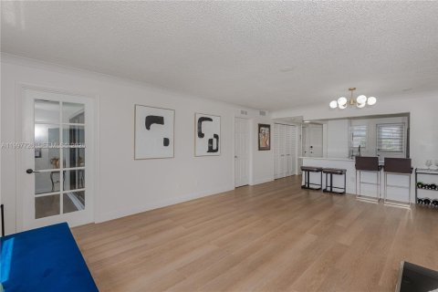 Купить кондоминиум в Дейви, Флорида 1 спальня, 68.84м2, № 2065563 - фото 3