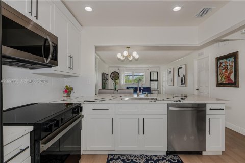 Купить кондоминиум в Дейви, Флорида 1 спальня, 68.84м2, № 2065563 - фото 12