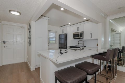 Купить кондоминиум в Дейви, Флорида 1 спальня, 68.84м2, № 2065563 - фото 10