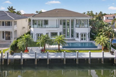 House in Lighthouse Point, Florida 6 bedrooms, 544.22 sq.m. № 2246591