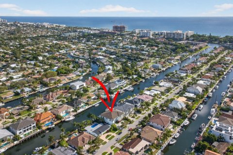 House in Lighthouse Point, Florida 6 bedrooms, 544.22 sq.m. № 2246591 - photo 8