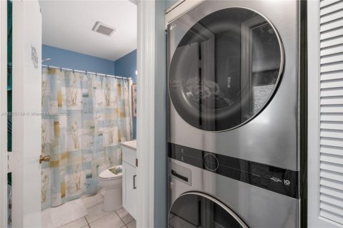 Casa en venta en Sebastian, Florida, 2 dormitorios № 1792468 - foto 18