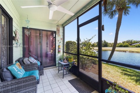 Casa en venta en Sebastian, Florida, 2 dormitorios № 1792468 - foto 27