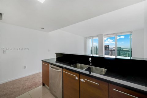 Copropriété à louer à Miami, Floride: 2 chambres, 111.76 m2 № 2425045 - photo 9