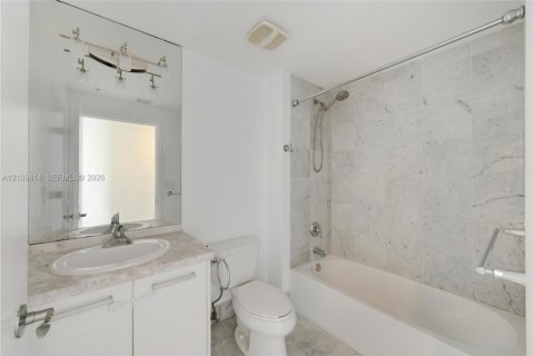 Copropriété à louer à Miami, Floride: 2 chambres, 111.76 m2 № 2425045 - photo 21