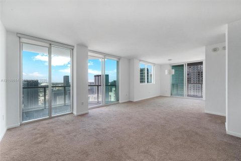 Copropriété à louer à Miami, Floride: 2 chambres, 111.76 m2 № 2425045 - photo 3