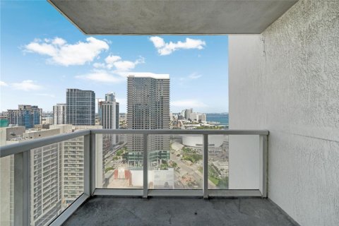 Copropriété à louer à Miami, Floride: 2 chambres, 111.76 m2 № 2425045 - photo 14