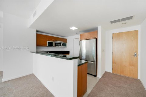 Copropriété à louer à Miami, Floride: 2 chambres, 111.76 m2 № 2425045 - photo 4