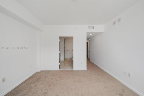 Copropriété à louer à Miami, Floride: 2 chambres, 111.76 m2 № 2425045 - photo 25
