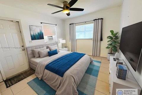 Dúplex en alquiler en Hollywood, Florida, 1 dormitorio, 53.88 m2 № 1858867 - foto 7
